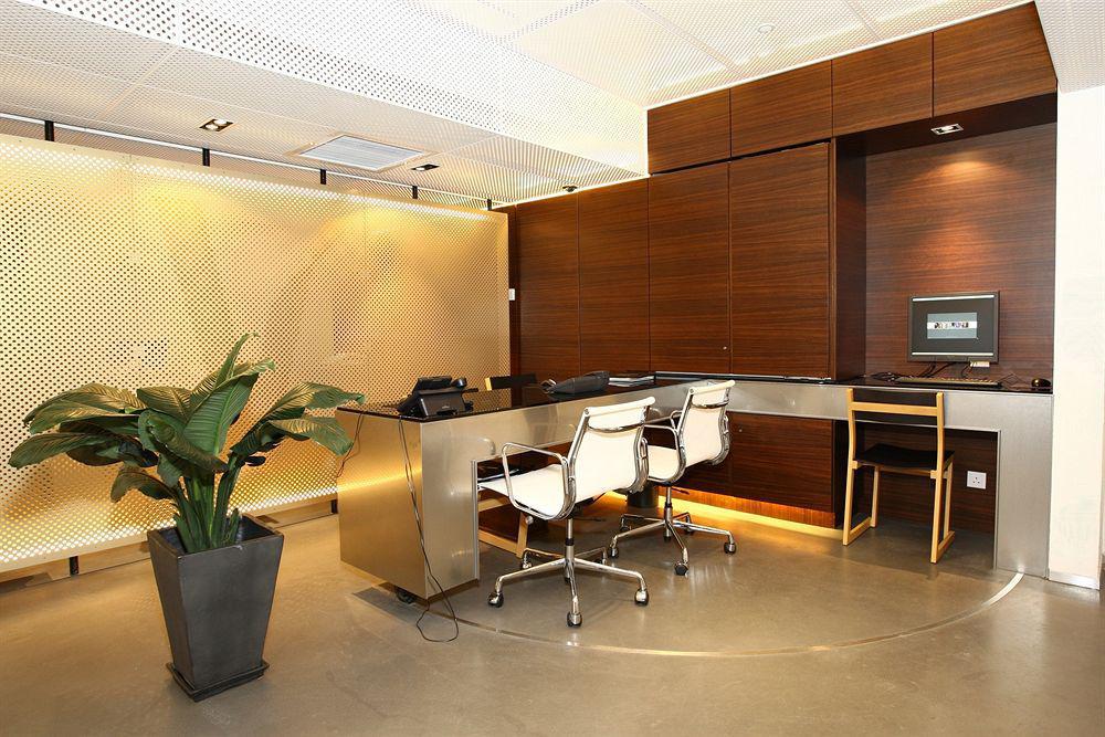 V Causeway Bay Aparthotel Hong Kong Exterior photo