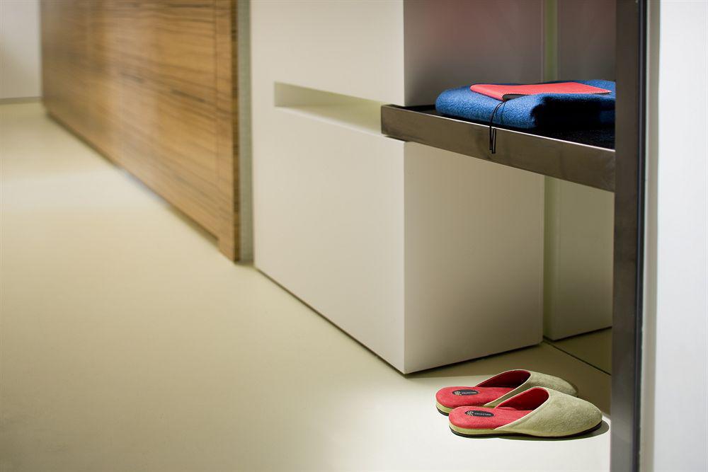 V Causeway Bay Aparthotel Hong Kong Exterior photo