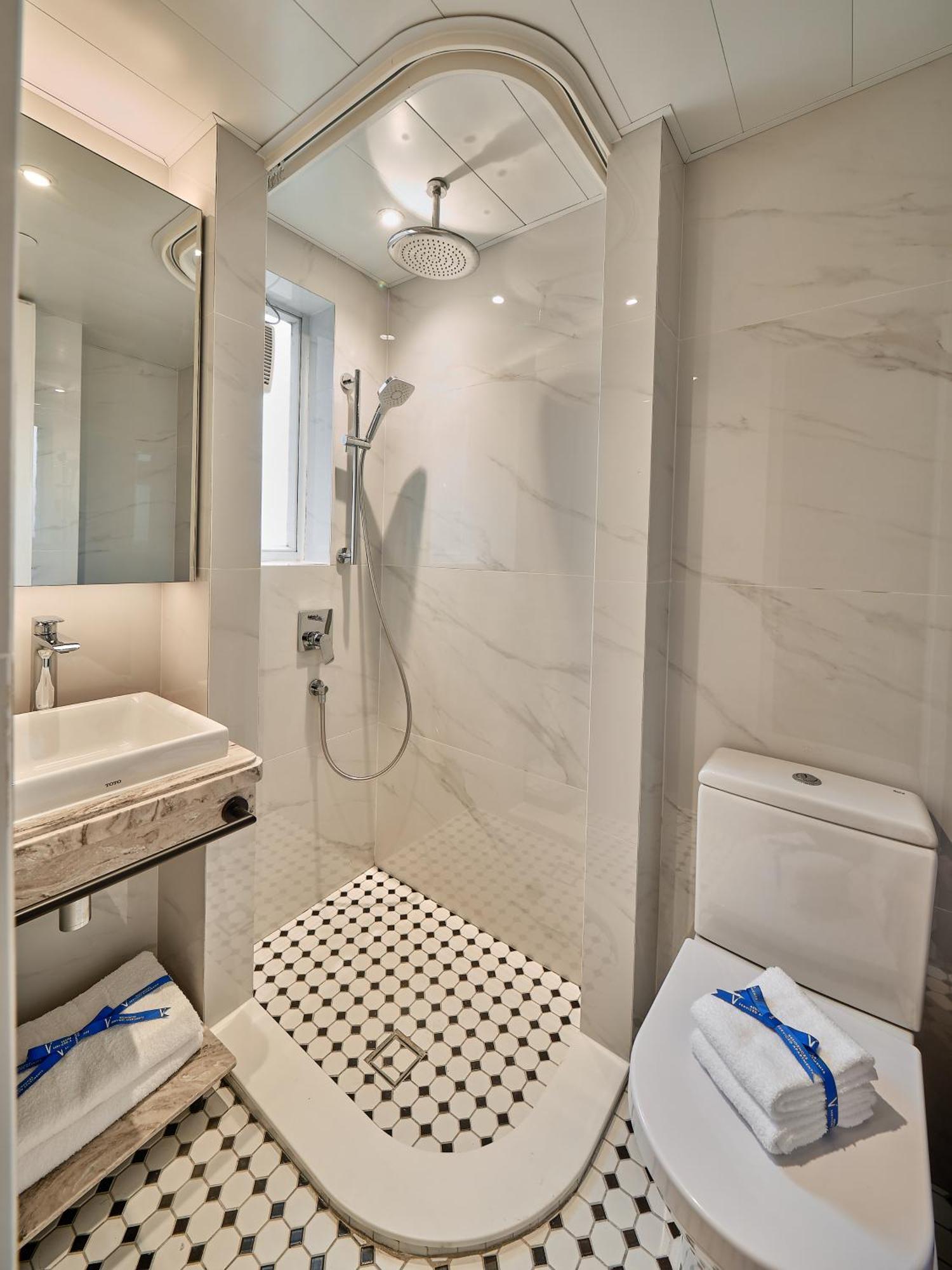 V Causeway Bay Aparthotel Hong Kong Exterior photo